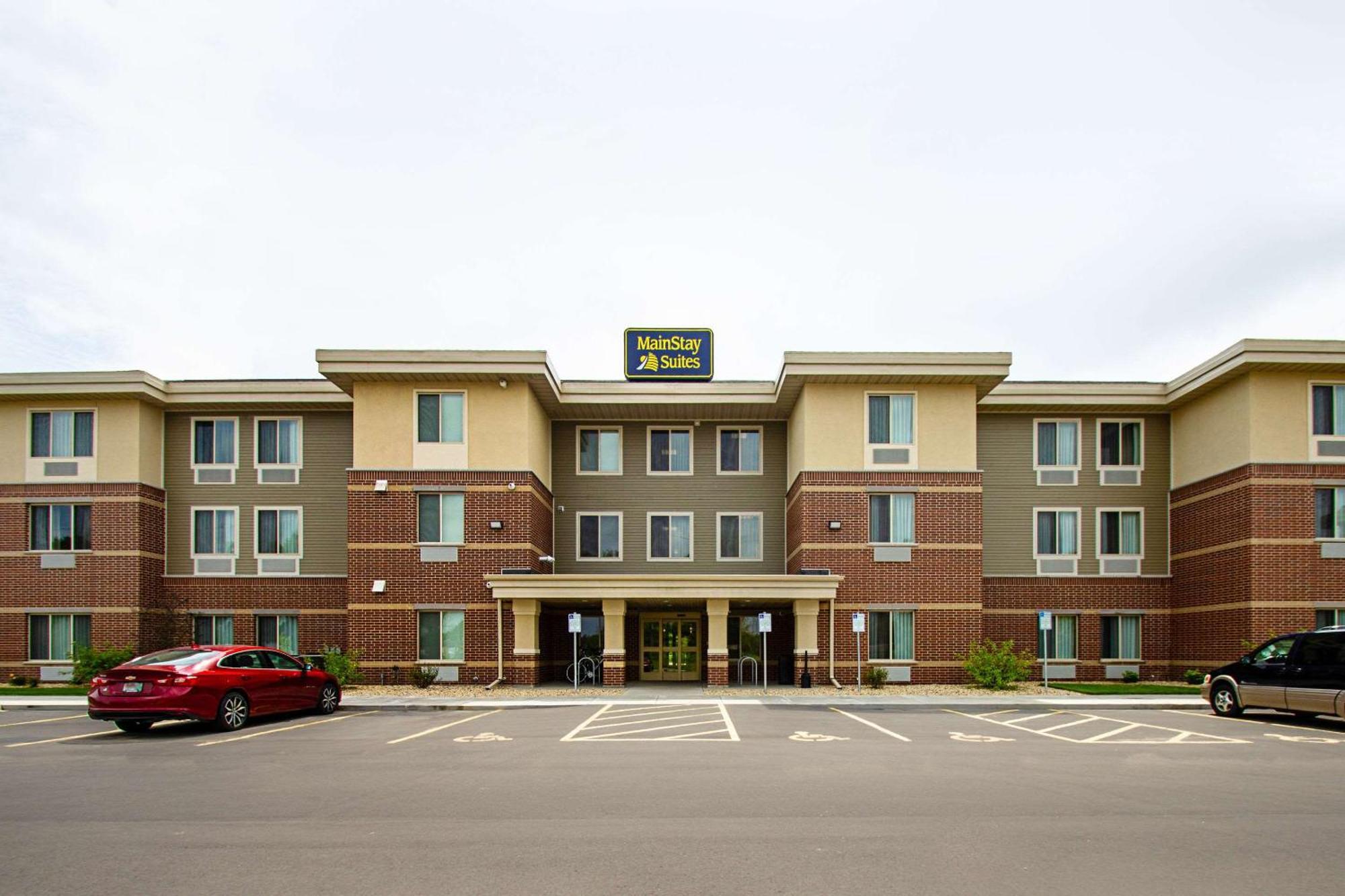 Mainstay Suites Madison - Monona Экстерьер фото