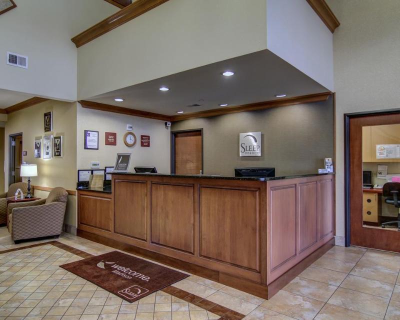 Mainstay Suites Madison - Monona Экстерьер фото