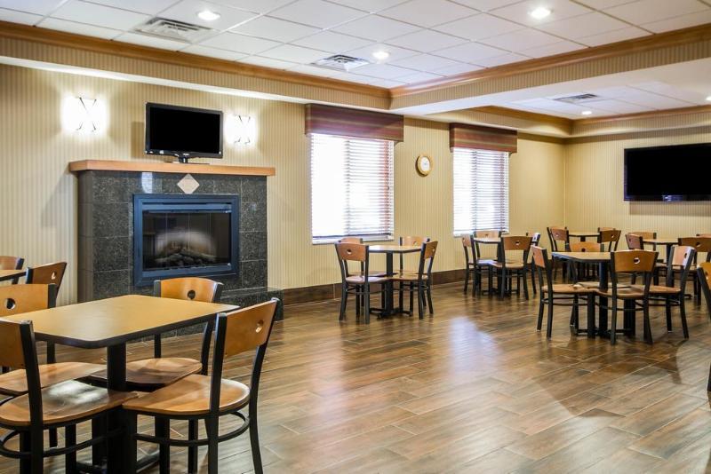 Mainstay Suites Madison - Monona Экстерьер фото